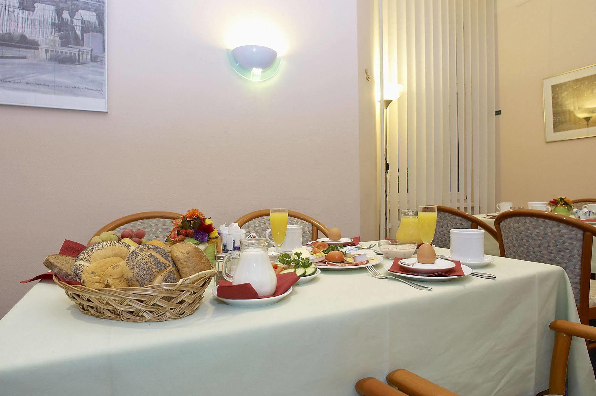 Junckers Hotel Βερολίνο Εξωτερικό φωτογραφία